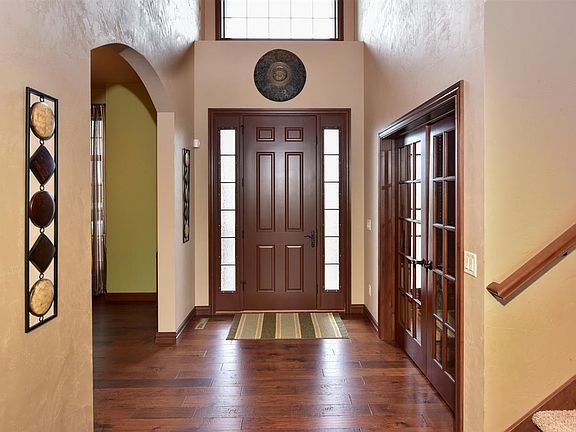 2 Story Foyer!