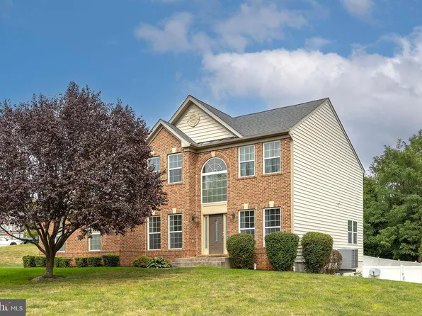 800 Lake Dr, Winchester, VA 22601