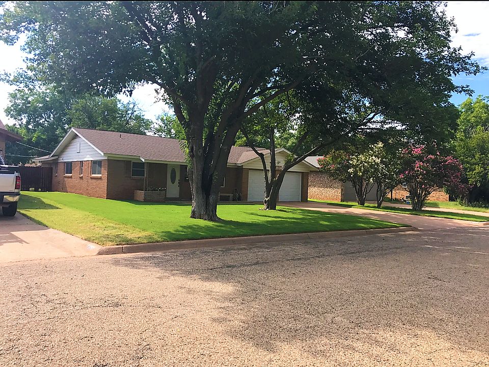 1st image of 1934 Meadowbrook Dr