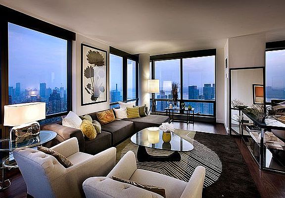 4th image of 200 W 67th St #16A