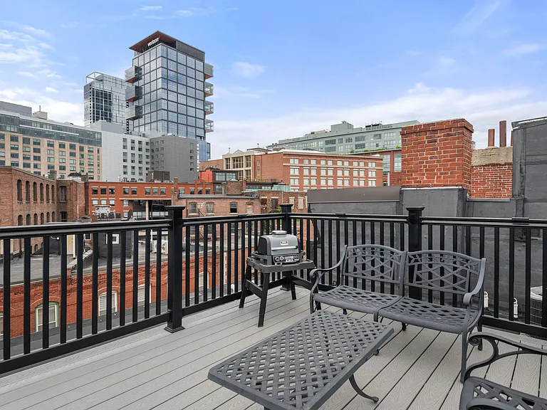 177 Endicott St #2 — Photo 18