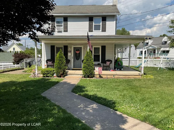1035 Vine St, Avoca, PA 18641