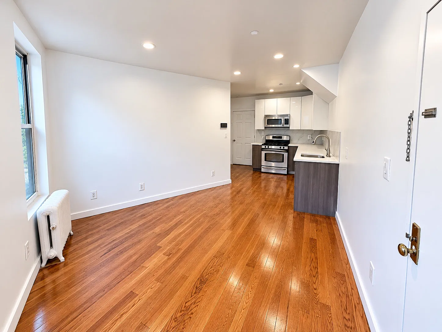 1501 Teller Ave — Photo 1