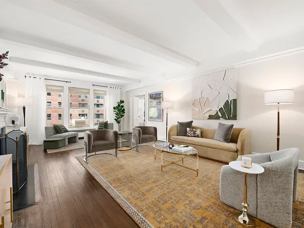 320 E 72nd St APT 6A, New York, NY 10021