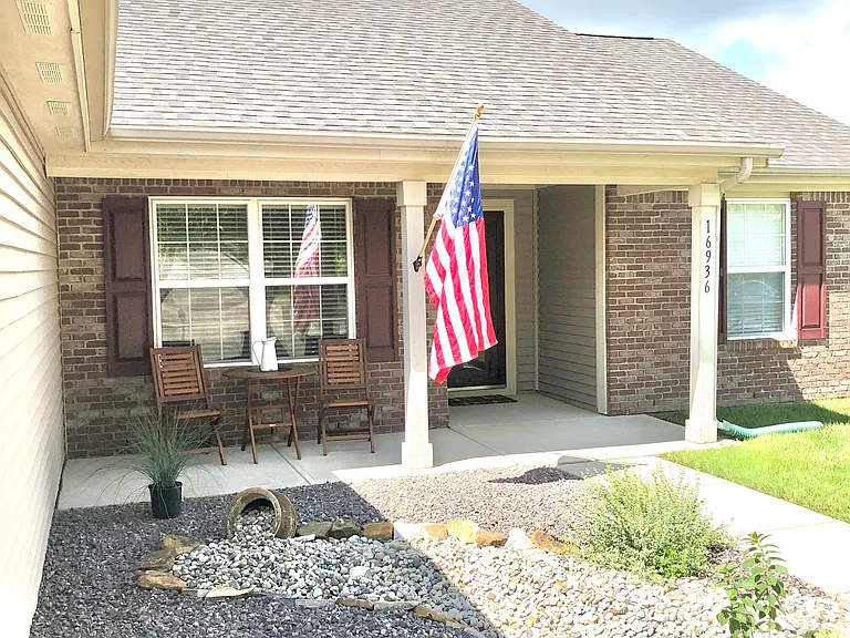 16936 Brigg Ct — Photo 11