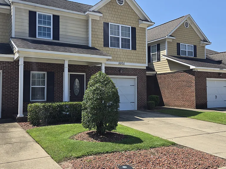 5005 Spellow Ln — Photo 2