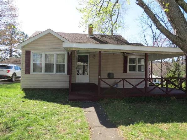 312 N Hancock St, Ironton, MO 63650