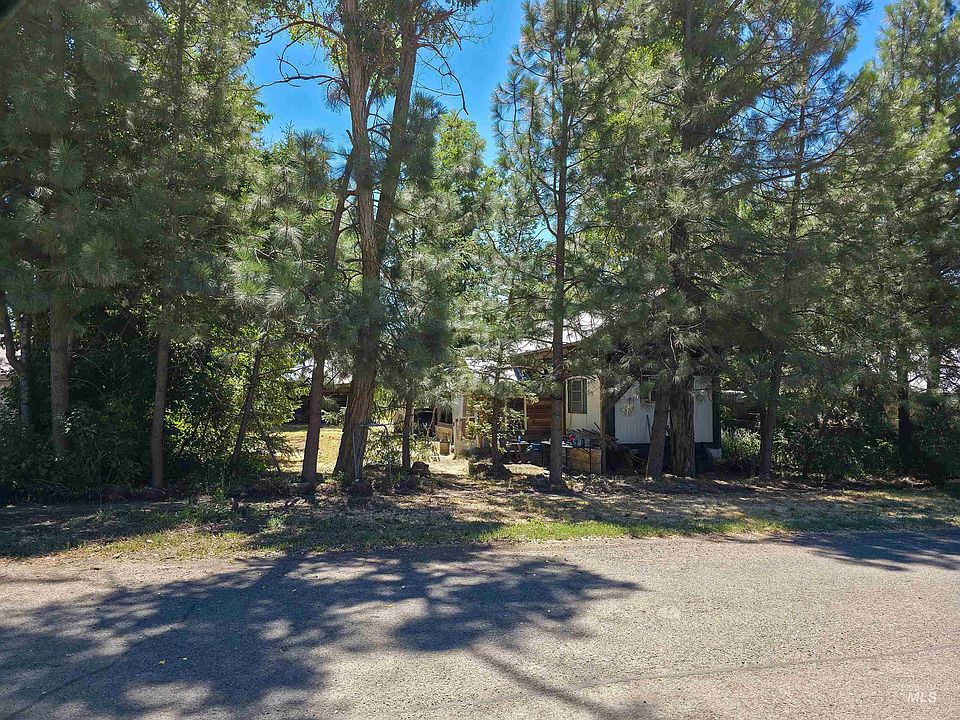 1st image of 103 1st Ave