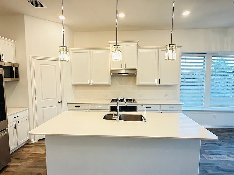 7324 Black Cherry Ln — Photo 11