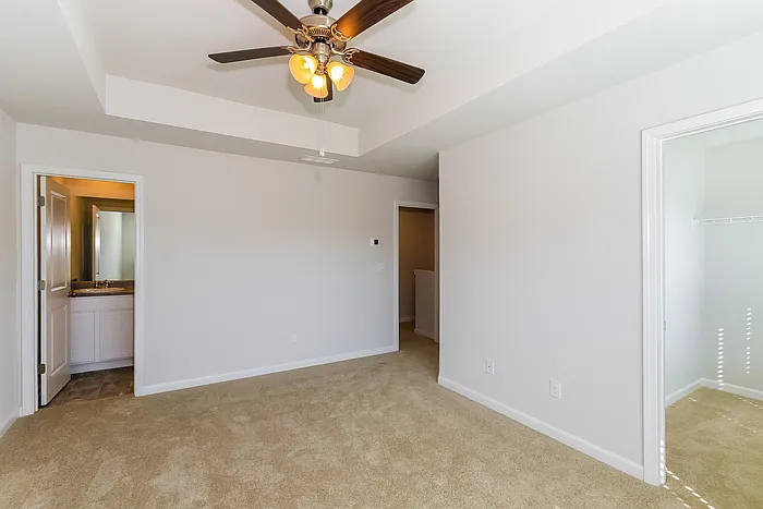 2027 River Park Cir — Photo 6