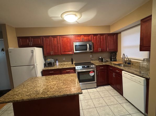 100 Pierson Miller Dr APT B3