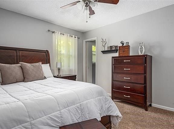 5th image of 1018 S 21st Ct