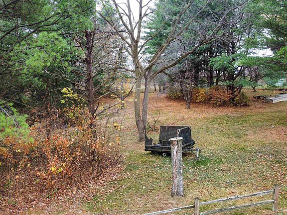 5th image of 8133 Harvest Hill Dr
