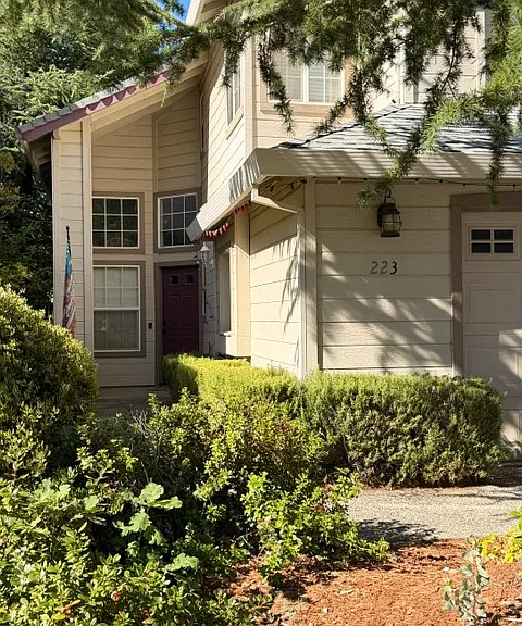 223 Canyon Creek Cir — Photo 2