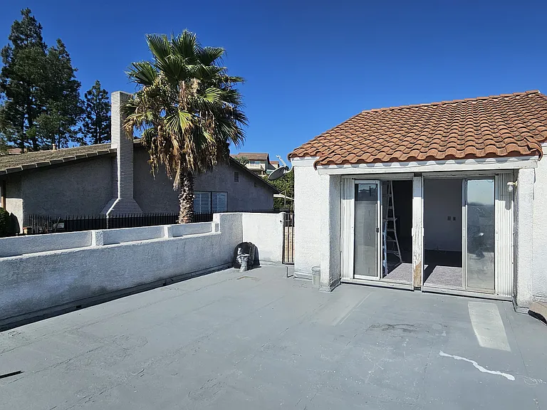 832 Adelita St — Photo 29