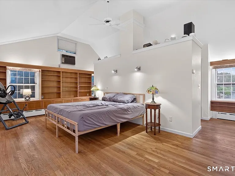 45 Richmond Ave — Photo 15
