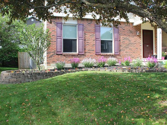 4th image of 764 English Oak Ct