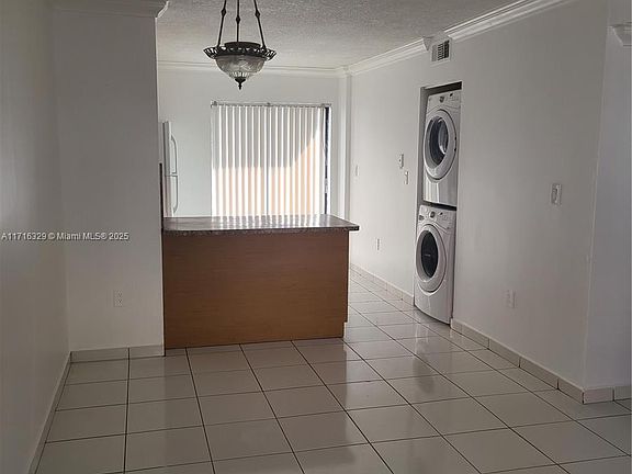 4th image of 5440 W 21st Ave