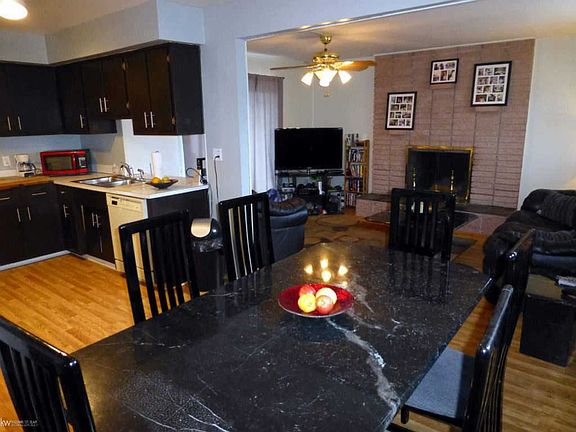 4th image of 20928 Anita St
