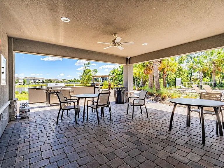 6256 Fairmont Ln — Photo 26