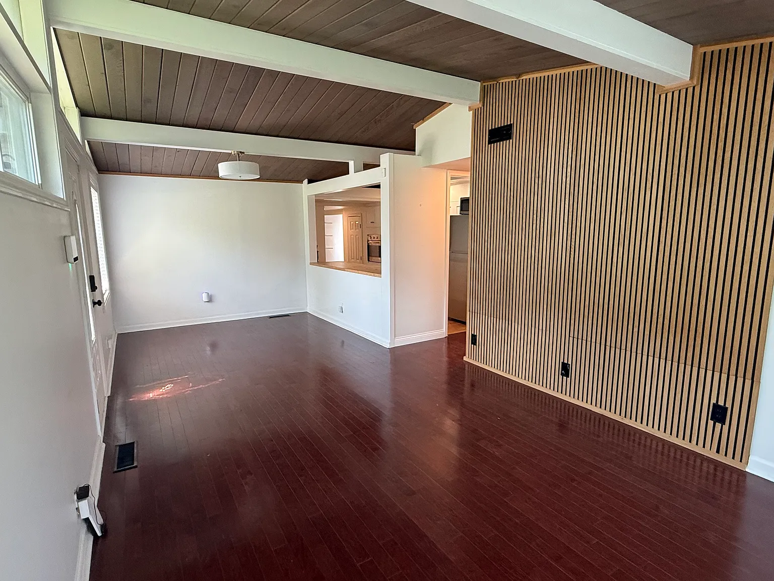 819 Cherry St — Photo 4