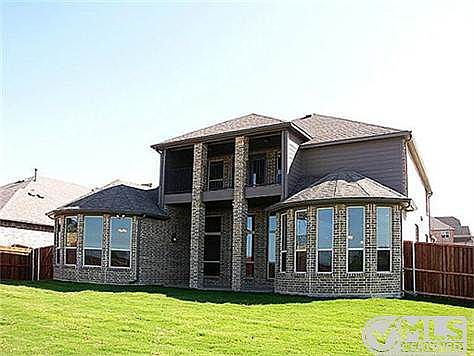 3rd image of 1210 Saddle Creek Dr