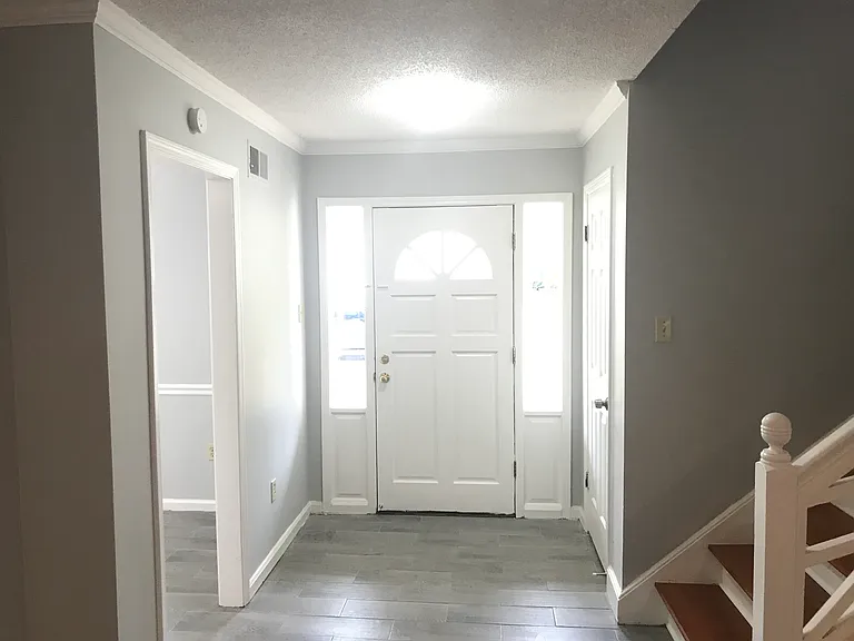 7028 Ashaway Cv — Photo 4