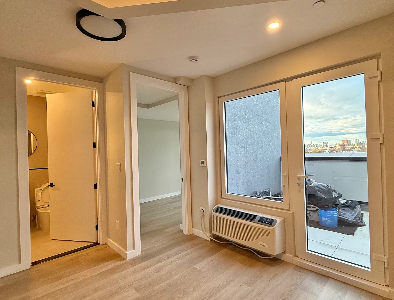 1600 Fulton Street — Photo 2