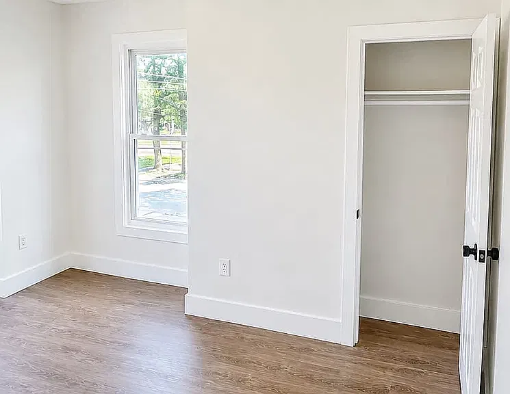 4 bed, $2,800 — Photo 4