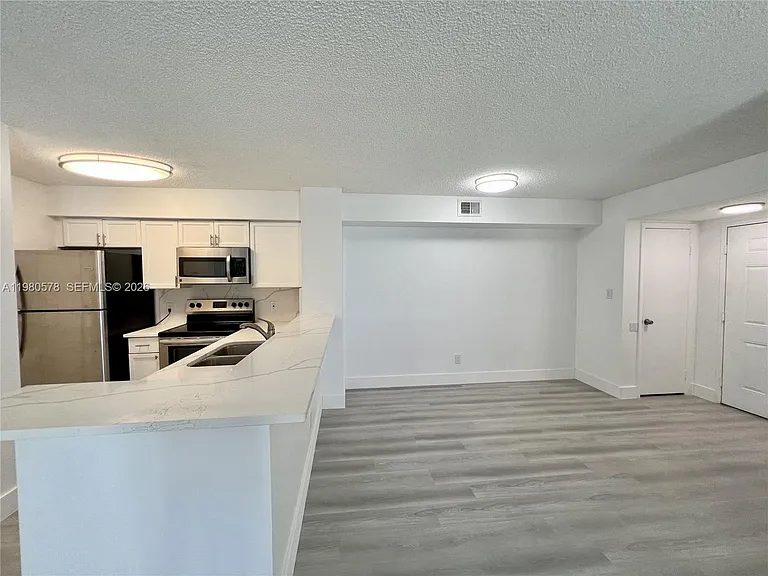 640 S Park Rd #12-4 — Photo 4