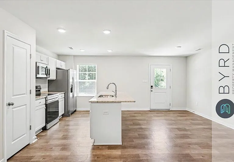 14655 Hancock Towns Dr — Photo 5