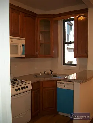 Rented by Brownstone Real Estate | media 145