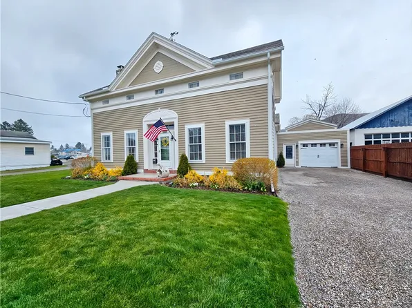 9 E Main St, Canisteo, NY 14823