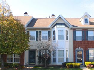 35 Columbus Dr #402, Franklin Park, NJ 08823