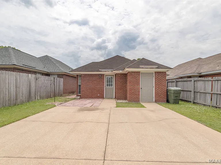1161 Stafford Dr — Photo 27