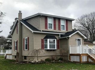 22 Sauquoit St, Whitesboro, NY 13492