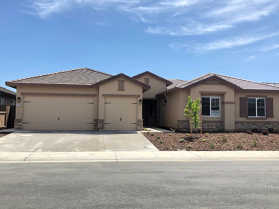 Lot 207 Exterior
