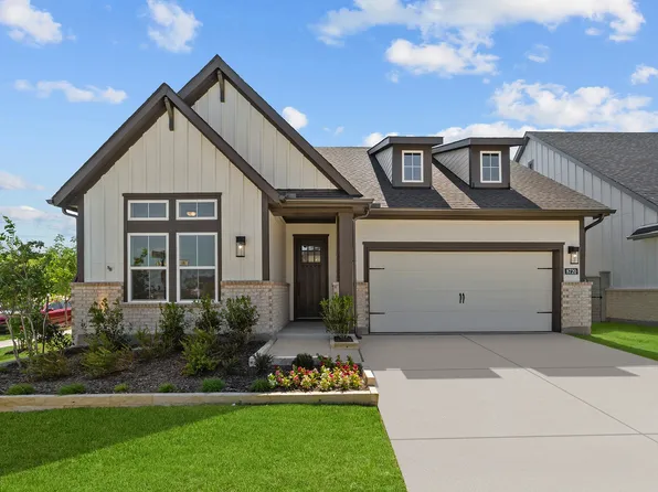 8720 Bur Oak Dr, Justin, TX 76247