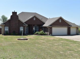 2297 Barrington Dr, Blanchard, OK 73010