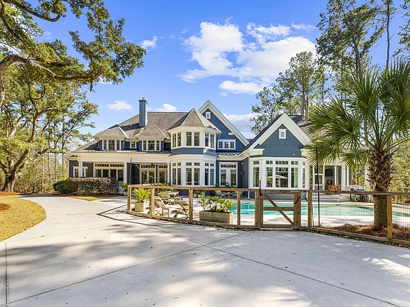 2nd image of 150 Royal Assembly Dr