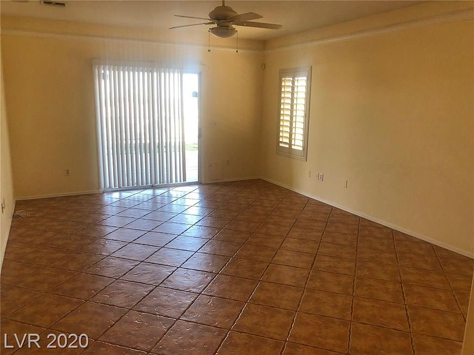 2nd image of 2532 Libretto Ave