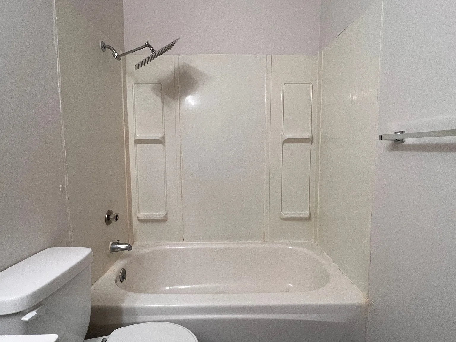 1 bed, 625 sqft, $1,599 — Photo 3