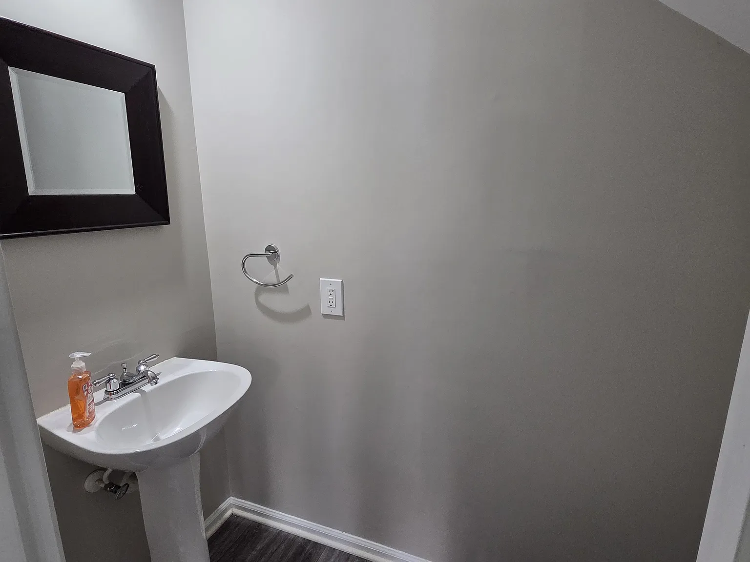 3 bed, 3.5 bath, 1646 sqft, $3,000 — Photo 4