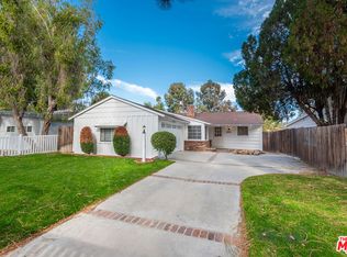22021 Celes St, Woodland Hills, CA 91364