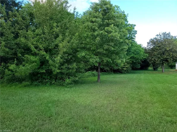 4427 State Highway 150 E, Browns Summit, NC 27214