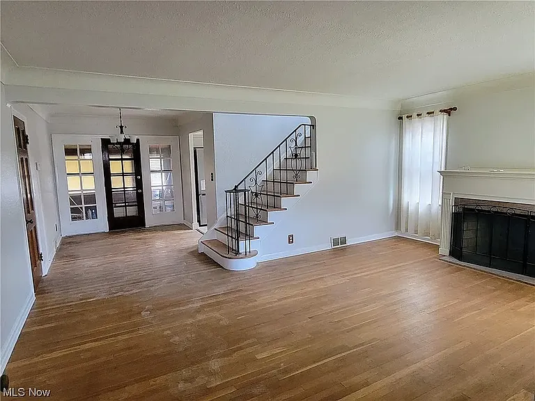 11919 Granger Rd — Photo 24