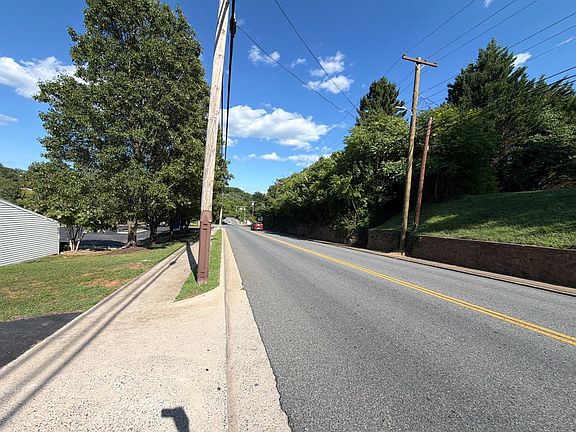 5th image of 533 Blue Ridge Ave