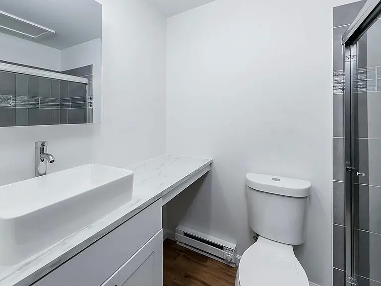 503 Bromley Est — Photo 6