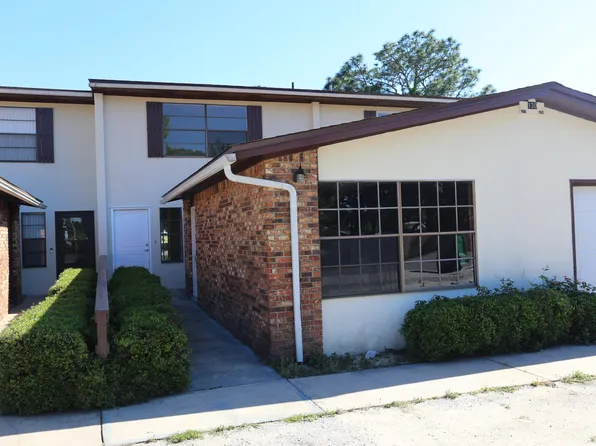 130 7th Ave APT J77, Shalimar, FL 32579