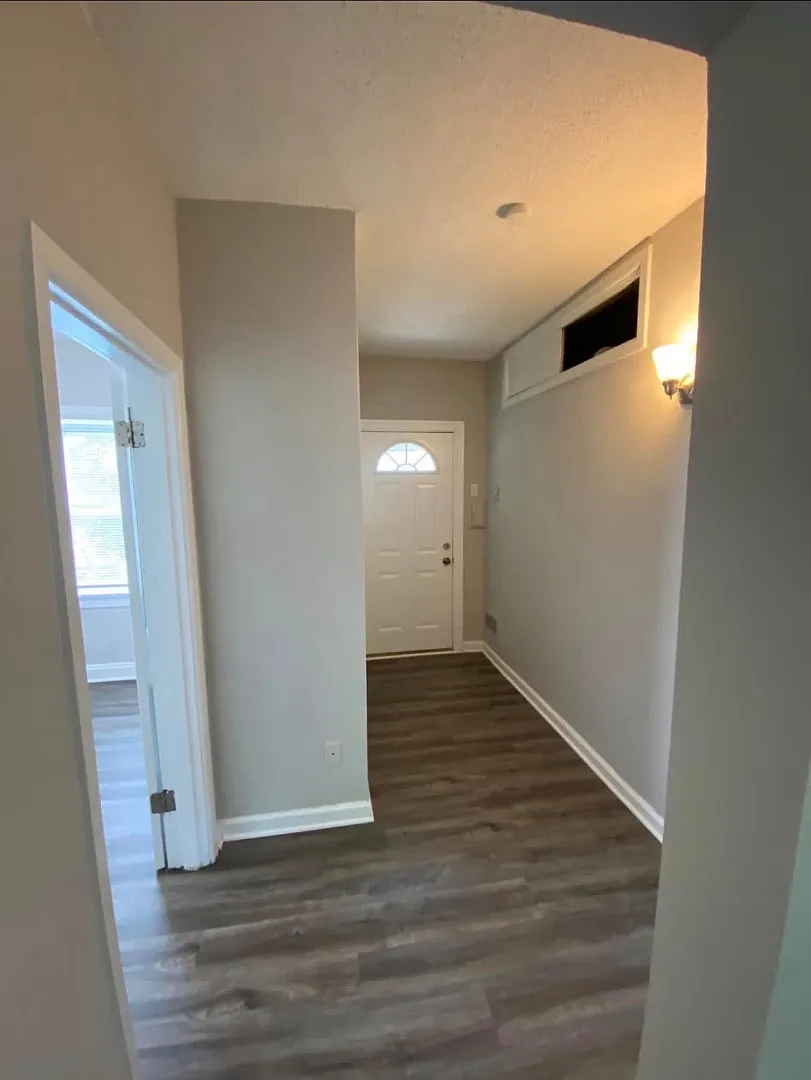 7547 Folk Avenue — Photo 4